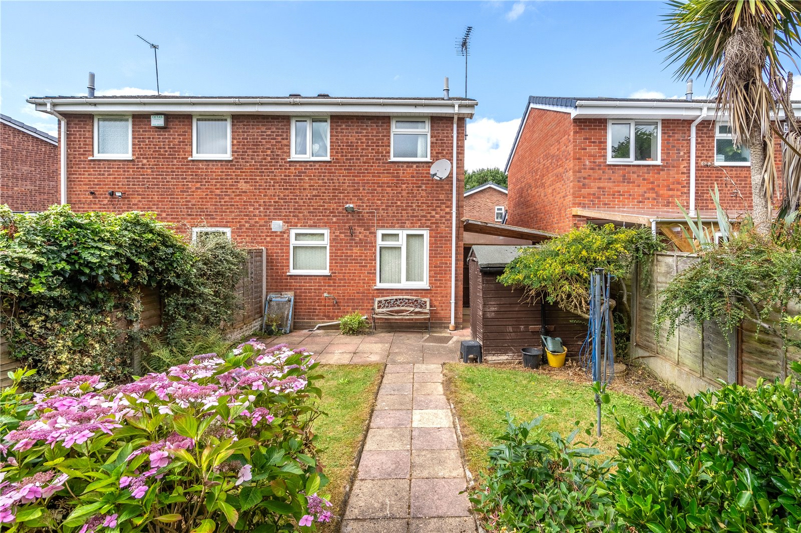 Speedwell Gardens, Featherstone, Wolverhampton, WV10 - DB Roberts