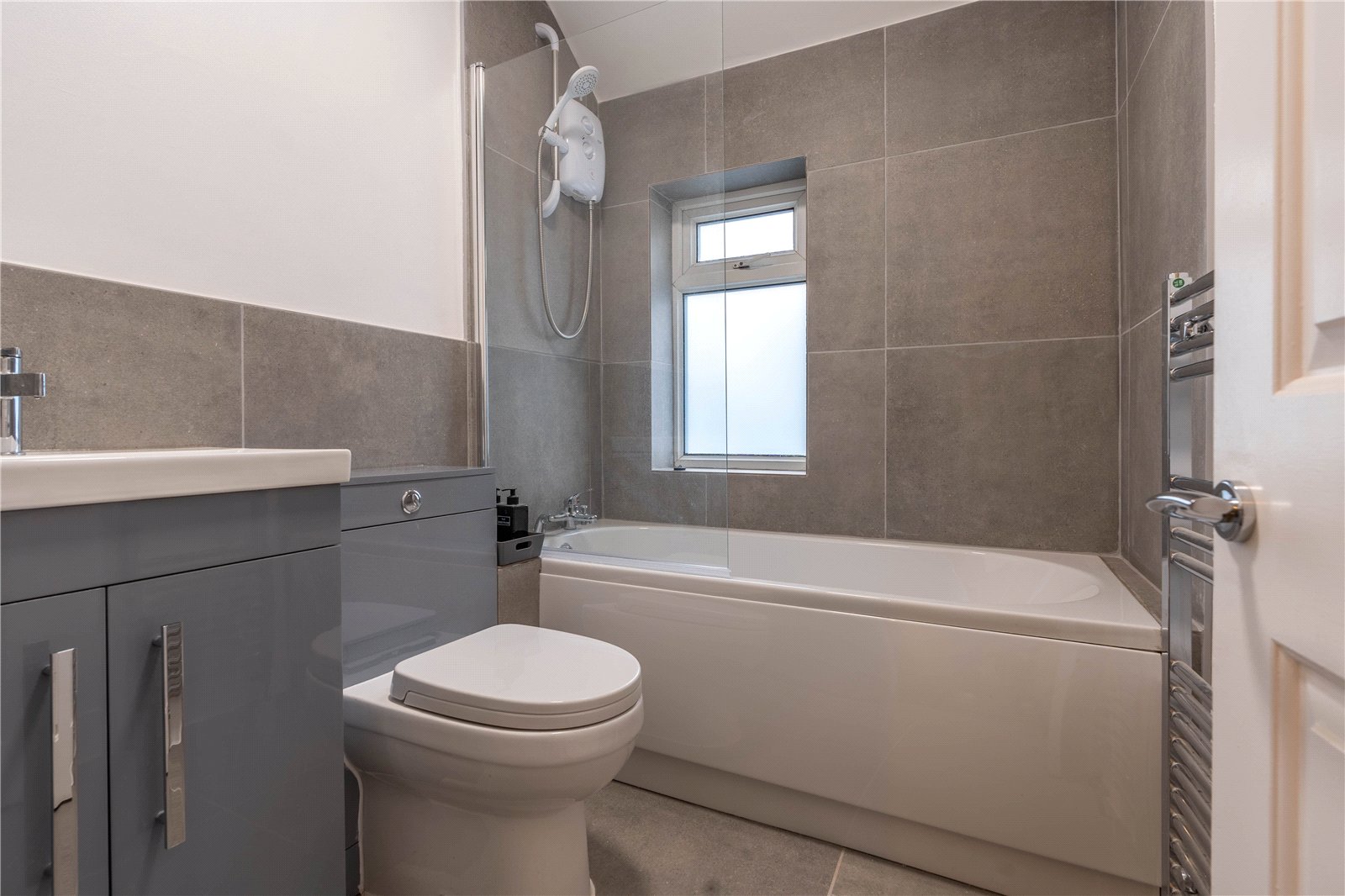 Ambrose Close, Willenhall, West Midlands, WV13 - DB Roberts