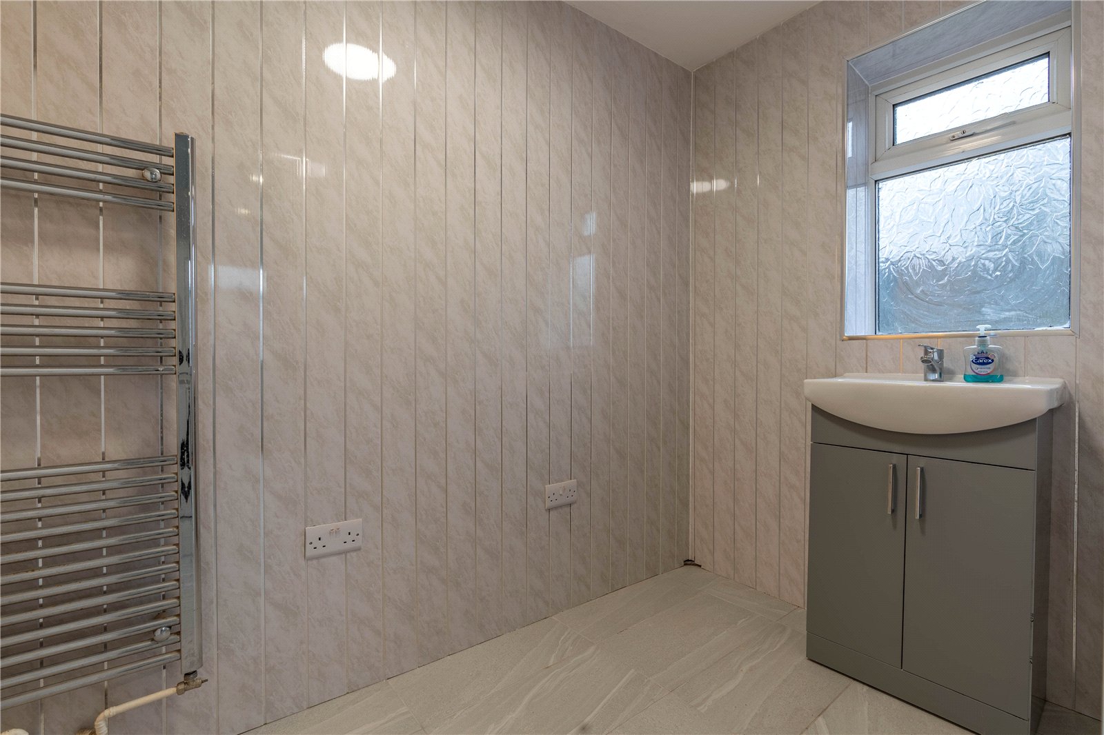 Ambrose Close, Willenhall, West Midlands, WV13 - DB Roberts