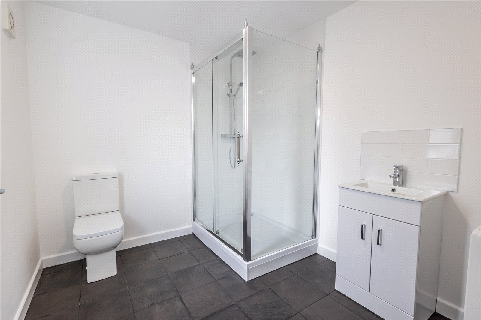 Broomfield Road, Admaston, Telford, TF5 - DB Roberts