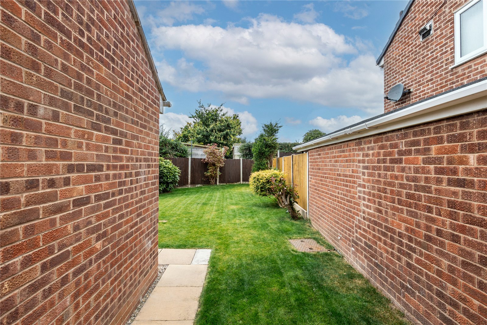 Broomfield Road, Admaston, Telford, TF5 - DB Roberts