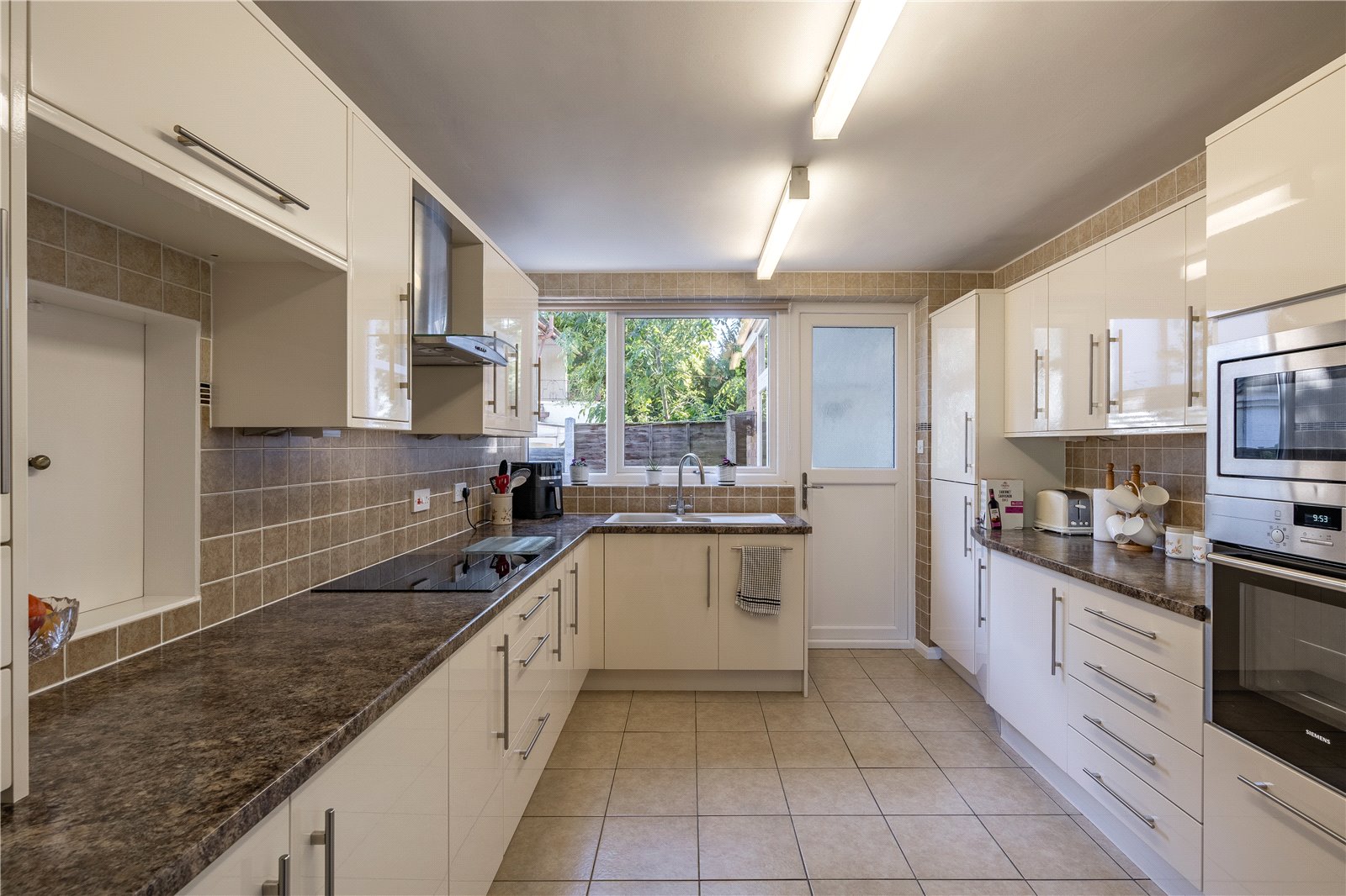 Flat 1 Horsehills House, 2 Horsehills Drive, Wolverhampton, WV3 - DB Roberts