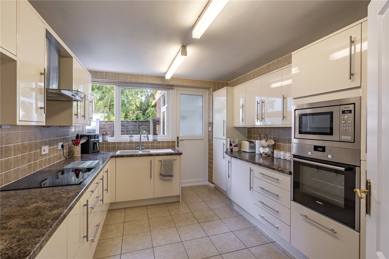 Flat 1 Horsehills House, 2 Horsehills Drive, Wolverhampton, WV3 - DB Roberts