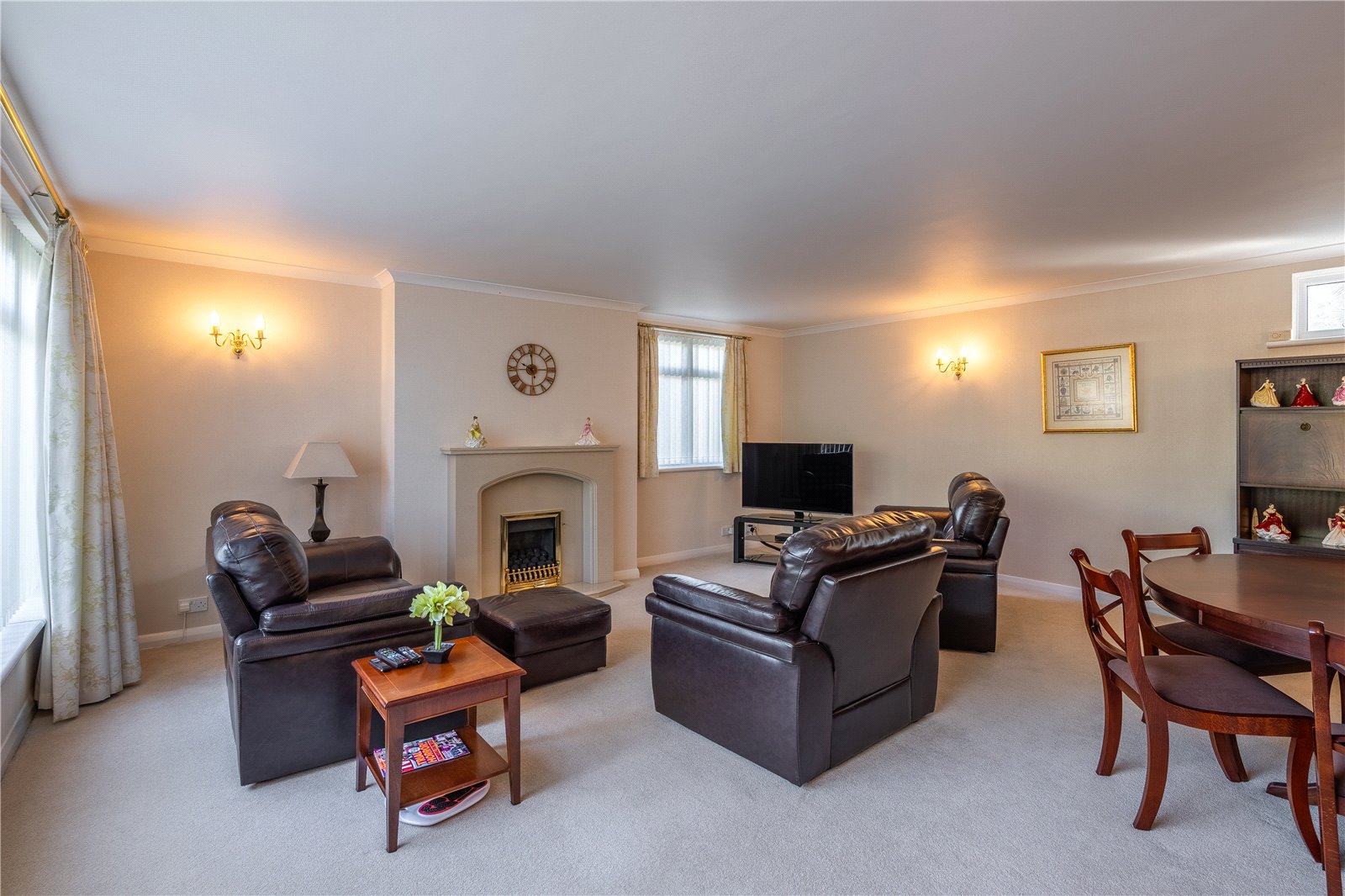 Flat 1 Horsehills House, 2 Horsehills Drive, Wolverhampton, WV3 - DB Roberts