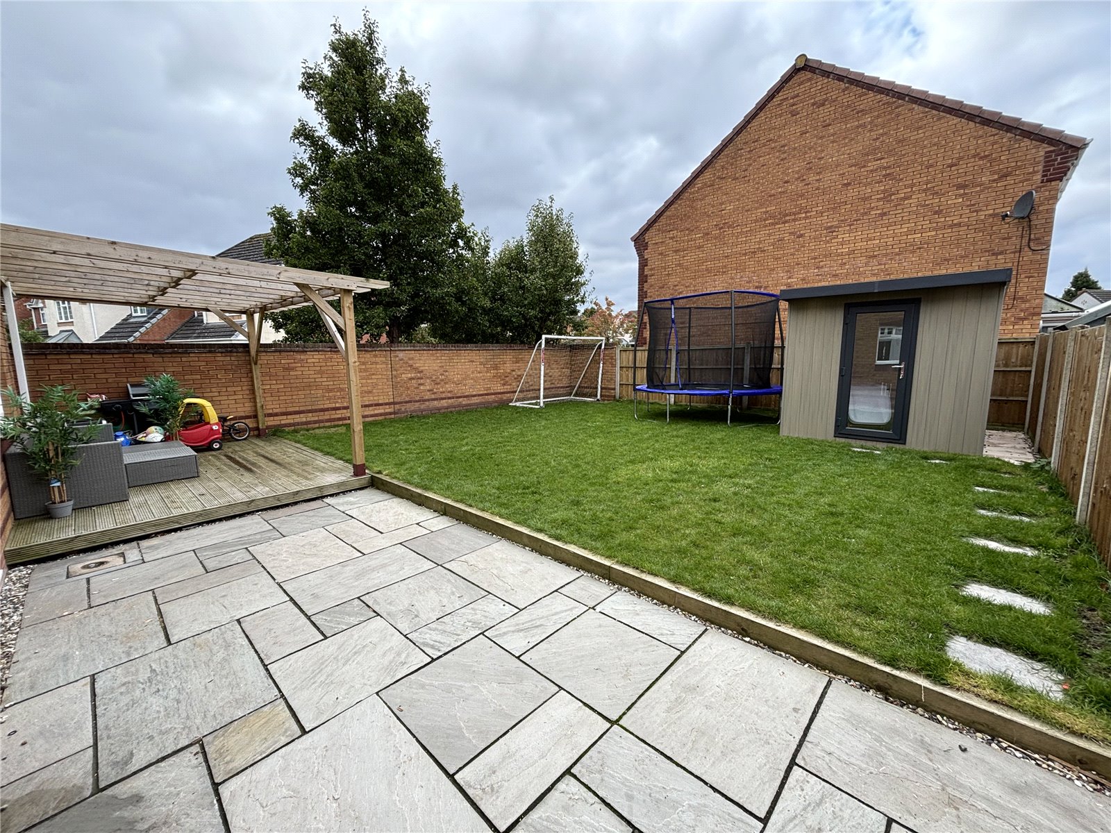 Warwick Way, Leegomery, Telford, TF1 - DB Roberts
