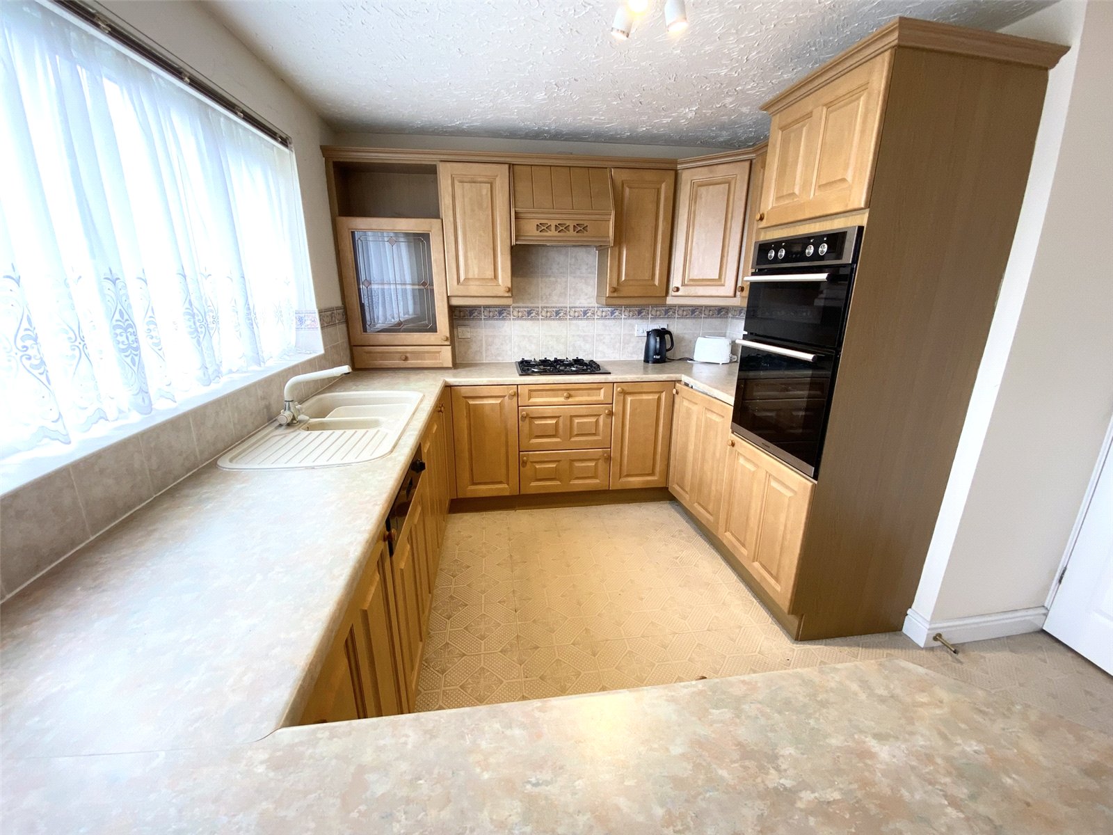 Westcroft Walk, Priorslee, Telford, TF2 - DB Roberts