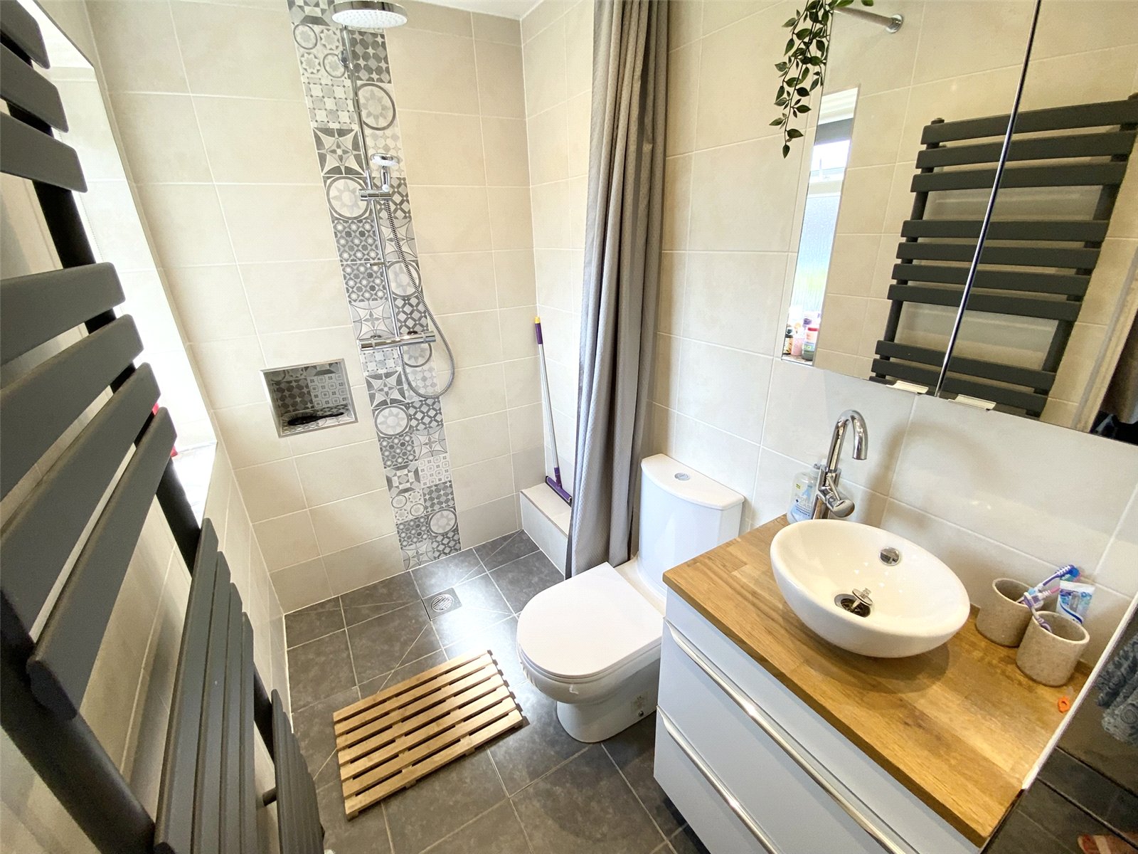Oleander Close, The Rock, Telford, TF3 - DB Roberts