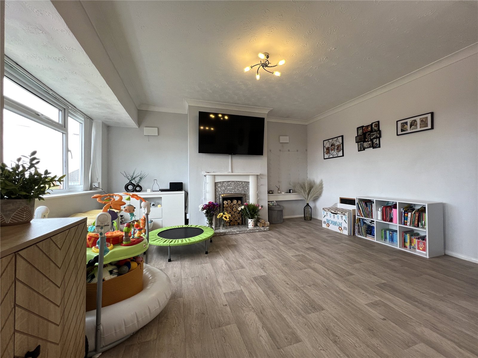 Pickering Road, Trench, Telford, TF2 - DB Roberts