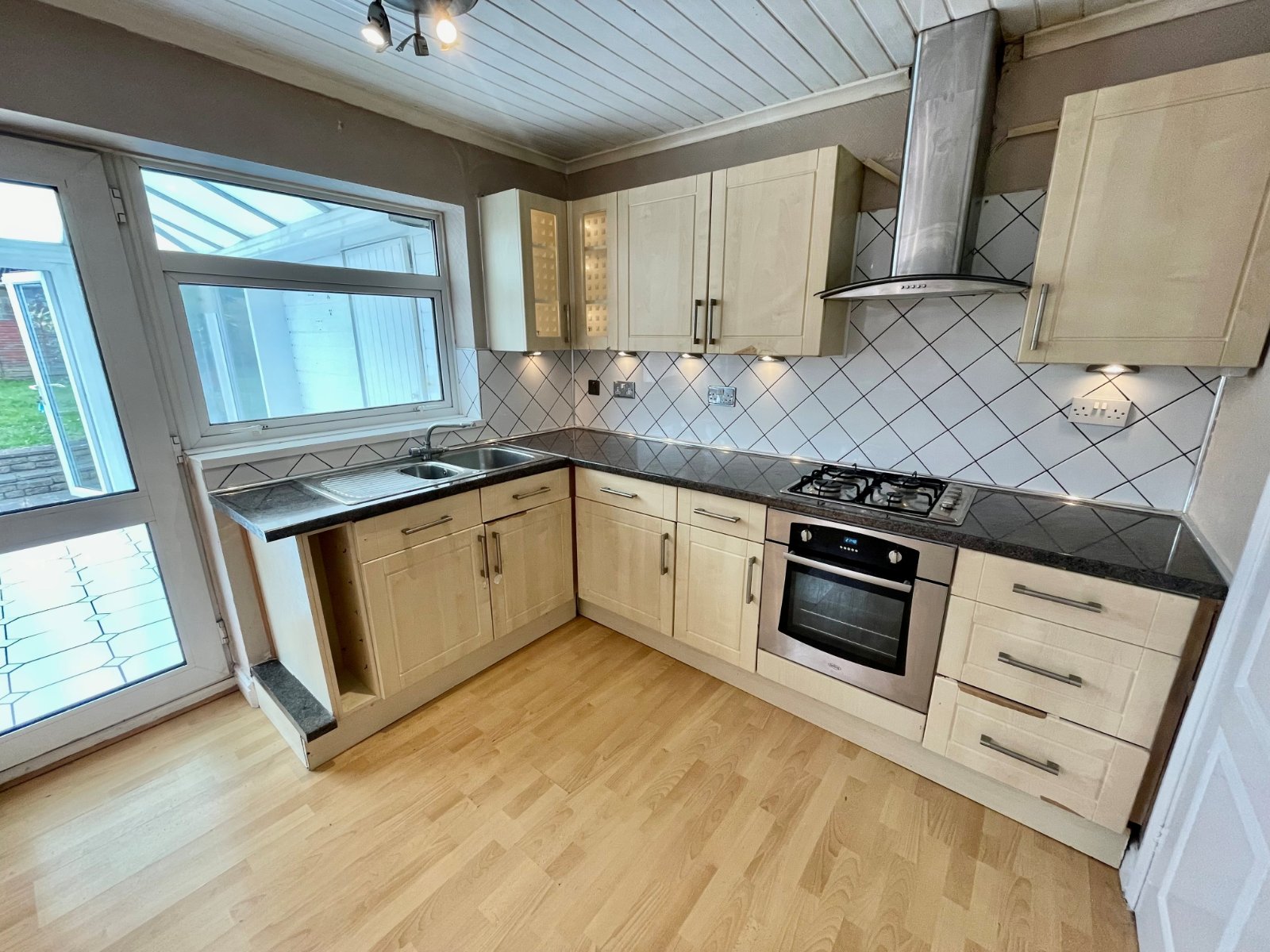 Helming Drive, Wolverhampton, West Midlands, WV1 - DB Roberts