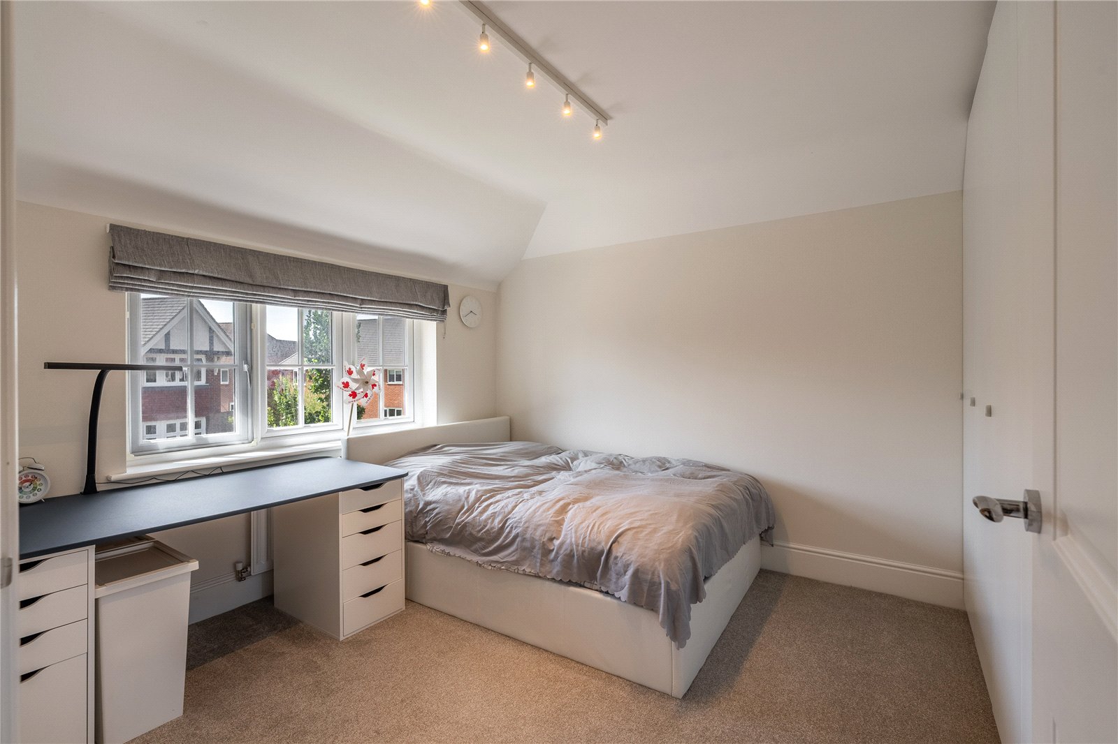 Alfred Nock Drive, Priorslee, Telford, TF2 - DB Roberts