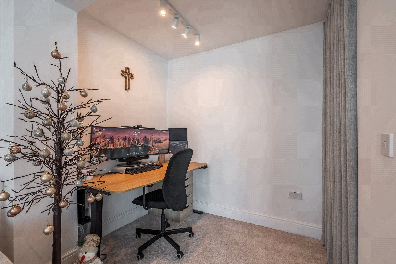 Alfred Nock Drive, Priorslee, Telford, TF2 - DB Roberts