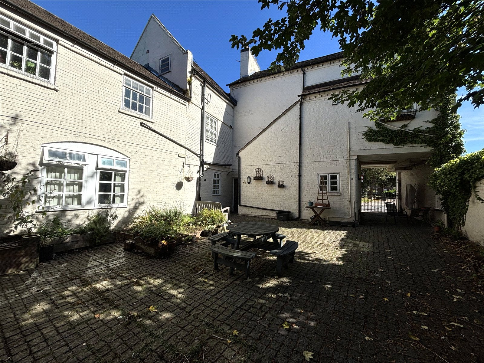 The Jerningham, 10 Park Street, Shifnal, TF11 - DB Roberts