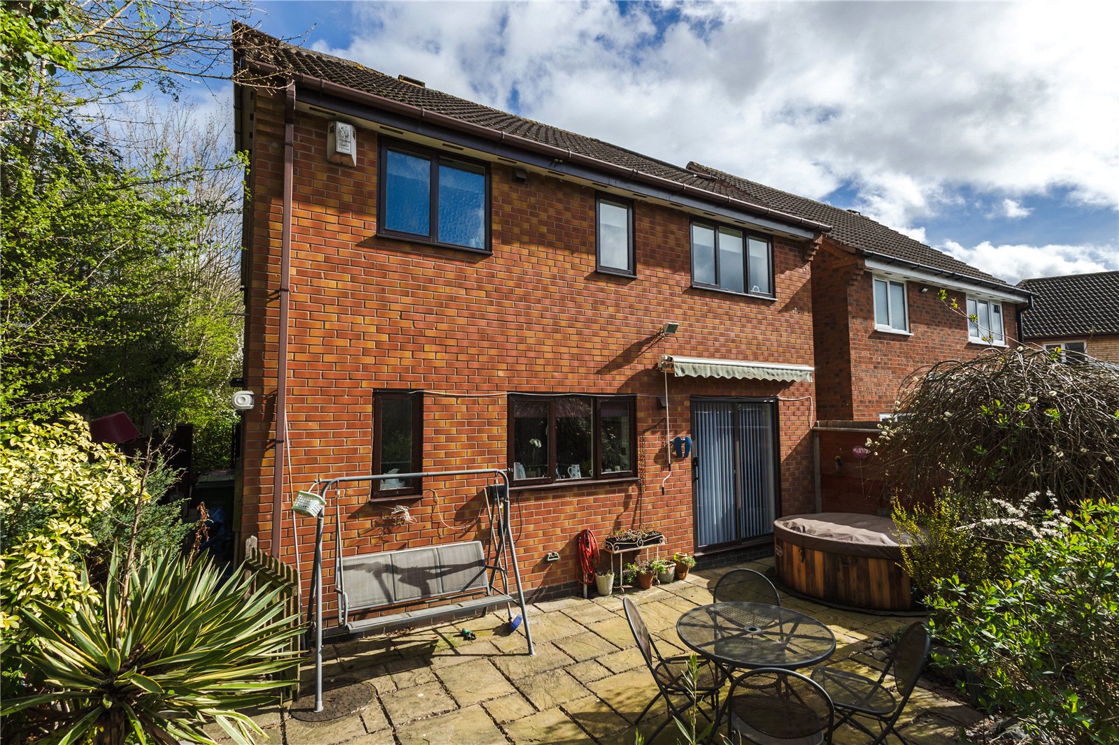 Camellia Drive, Priorslee, Telford, TF2 - DB Roberts