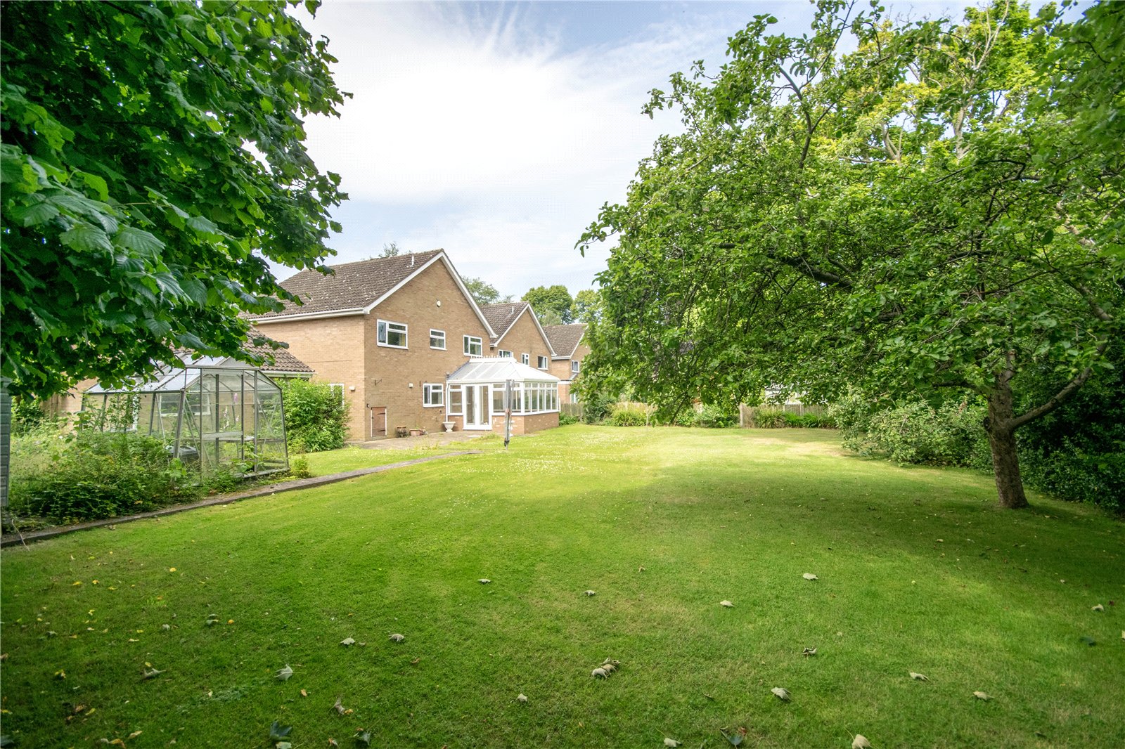 Fairlawn Avenue, Meole Village, Shrewsbury, SY3 - DB Roberts