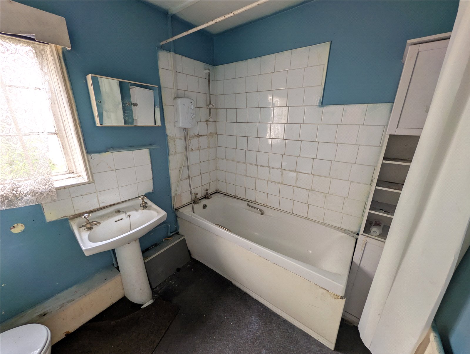 Vineyard Road, Wellington, Telford, TF1 - DB Roberts