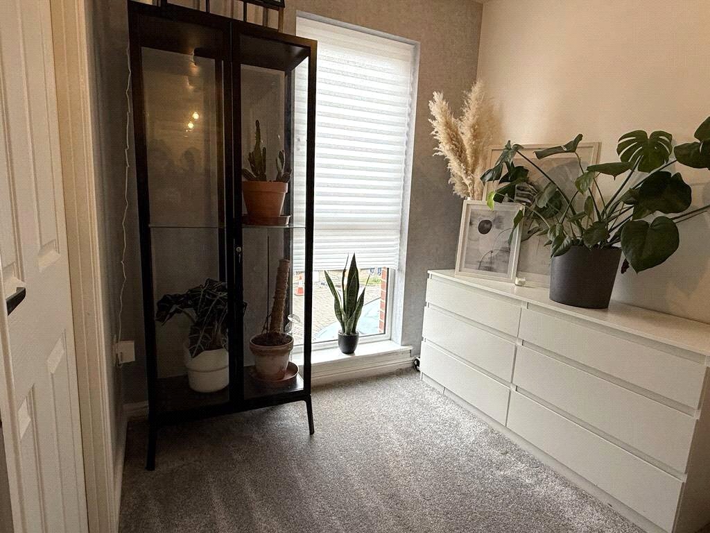 Ketley Park Road, Ketley, Telford, TF1 - DB Roberts