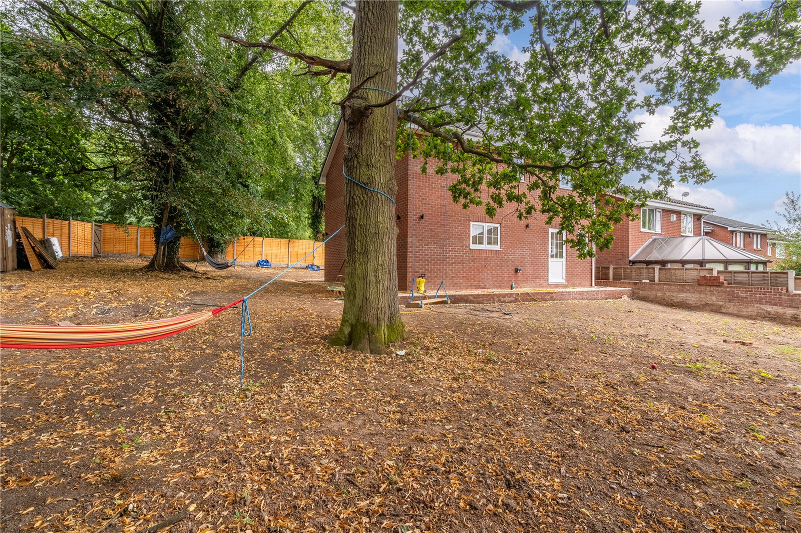 Greenfinch Close, Apley, Telford, TF1 - DB Roberts