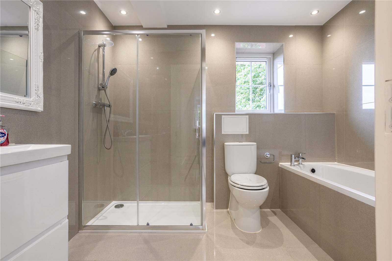 Greenfinch Close, Apley, Telford, TF1 - DB Roberts