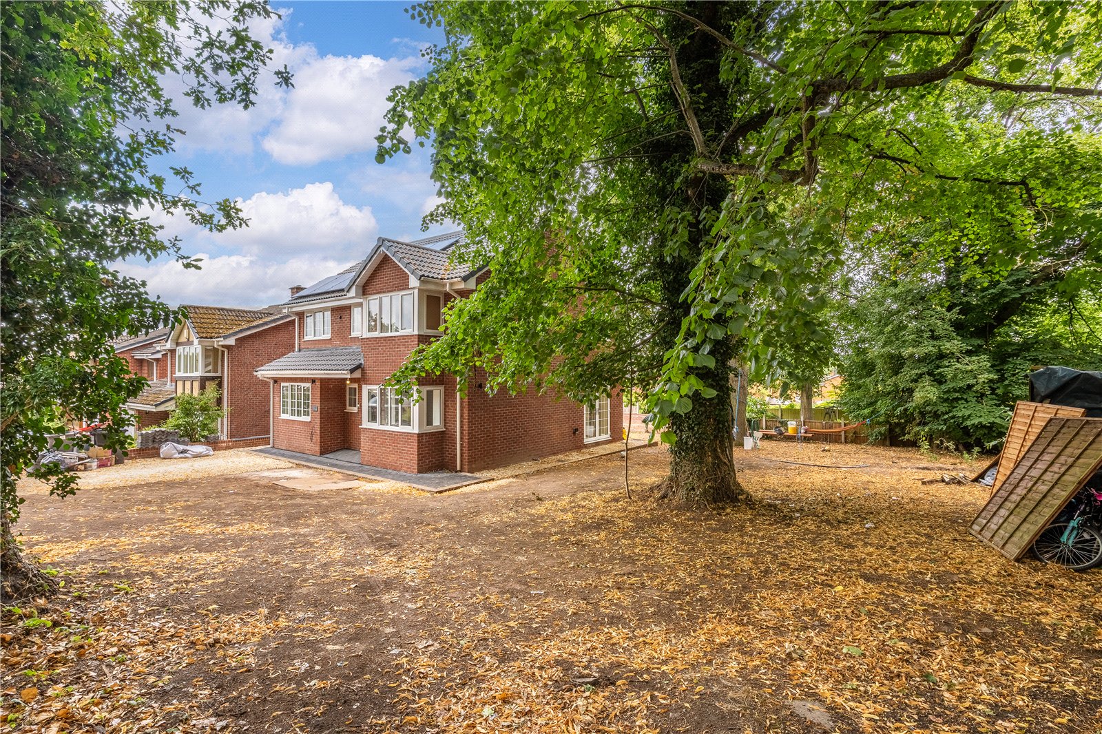 Greenfinch Close, Apley, Telford, TF1 - DB Roberts