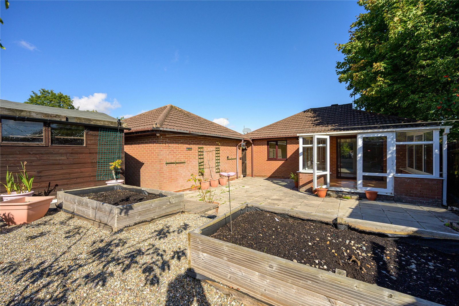 Hartshill, Oakengates, Telford, TF2 - DB Roberts