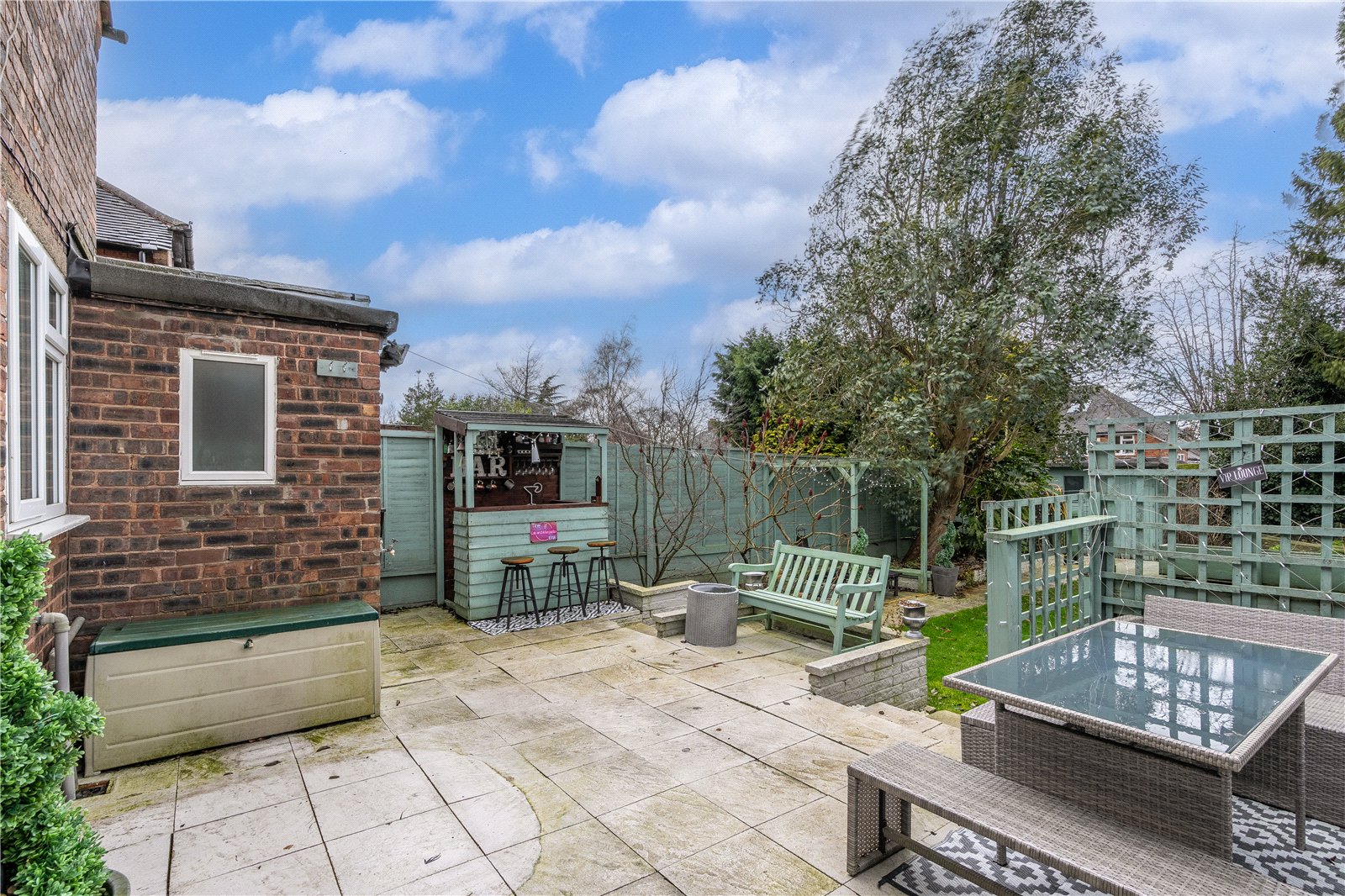 Southfield Grove, Finchfield, Wolverhampton, WV3 - DB Roberts
