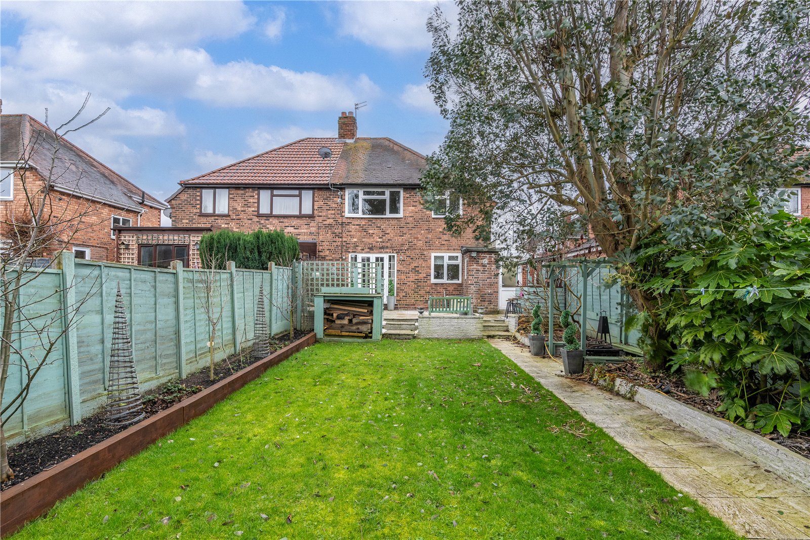 Southfield Grove, Finchfield, Wolverhampton, WV3 - DB Roberts