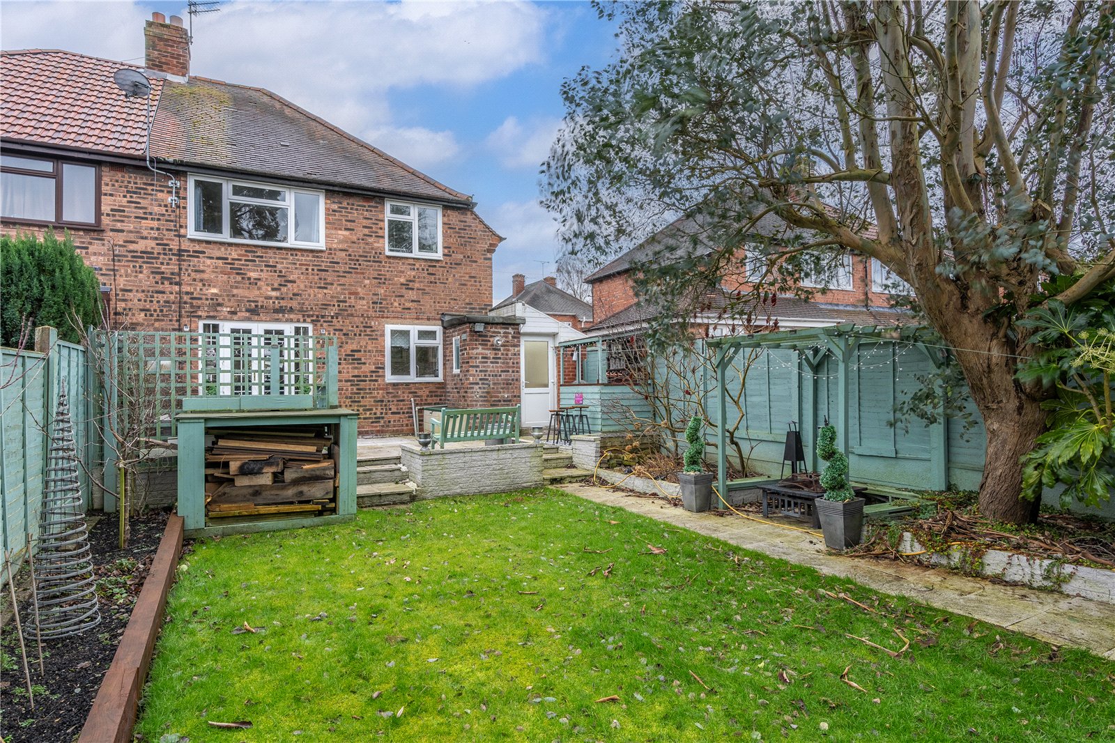 Southfield Grove, Finchfield, Wolverhampton, WV3 - DB Roberts