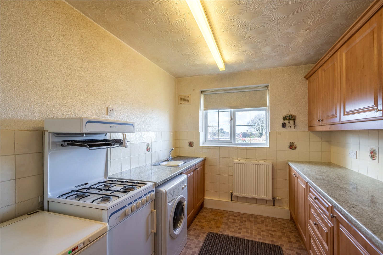 Clare Crescent, Bilston, Wolverhampton, WV14 - DB Roberts