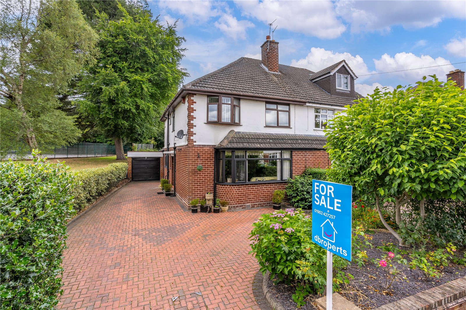 Knights Crescent, Tettenhall, Wolverhampton, WV6 - DB Roberts