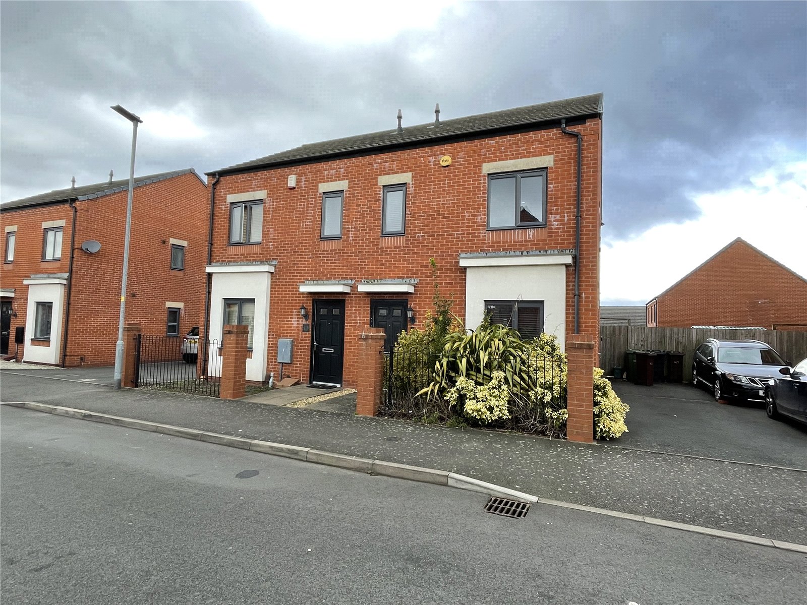 Coningsby Drive, Ettingshall Place, Wolverhampton, WV2 - DB Roberts