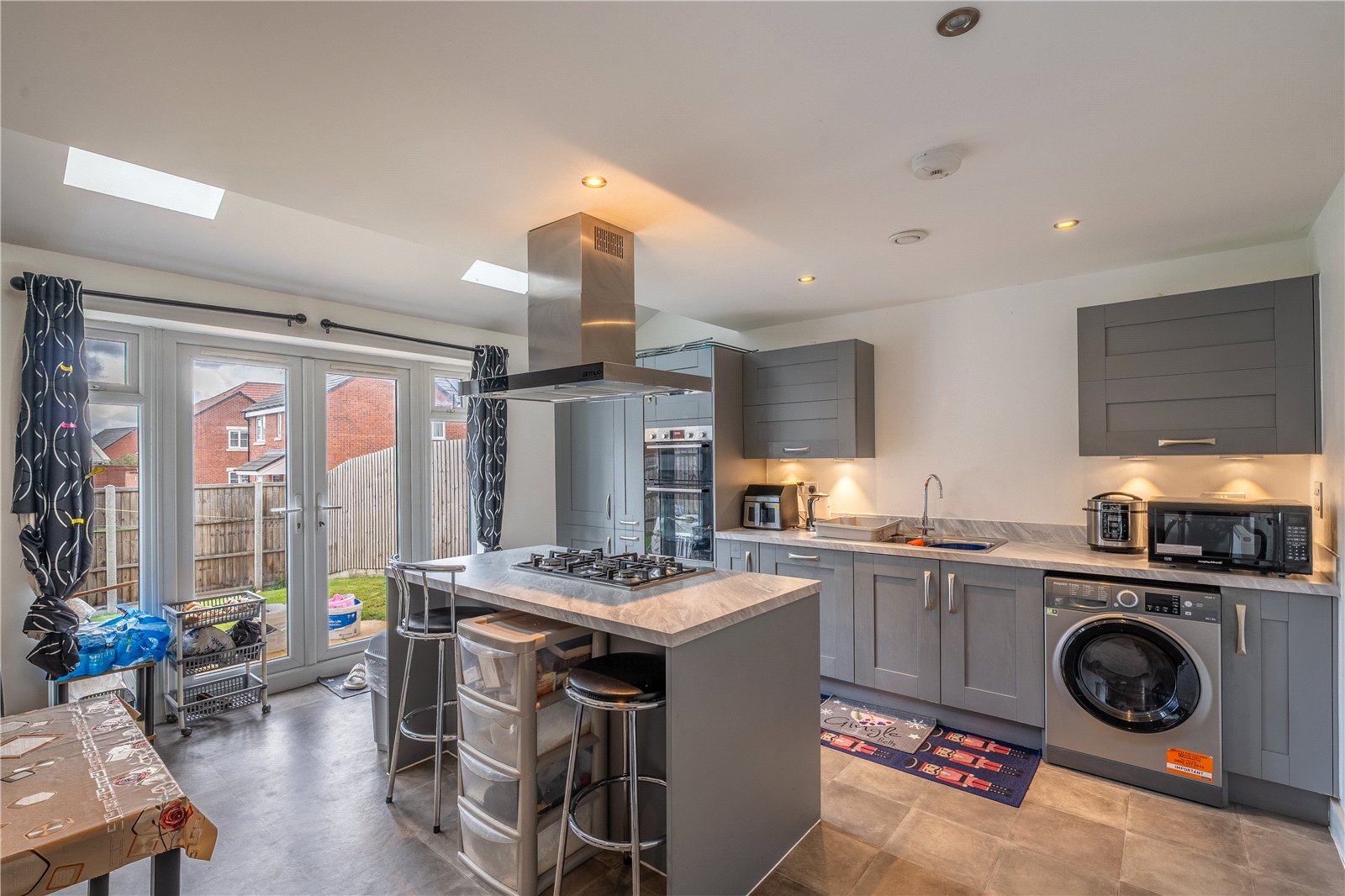 Steelhouse Lane, Parkfields, Wolverhampton, WV2 - DB Roberts