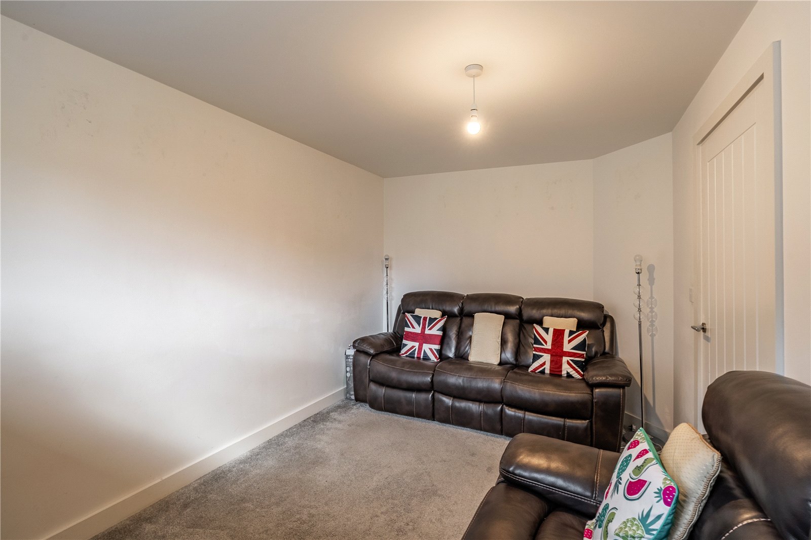 Steelhouse Lane, Parkfields, Wolverhampton, WV2 - DB Roberts