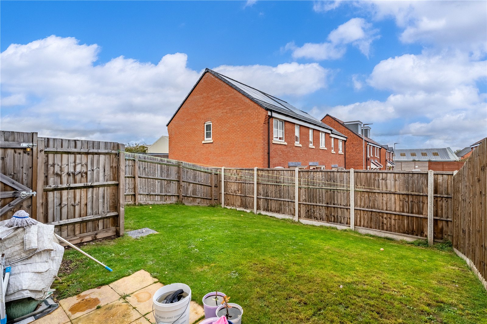 Steelhouse Lane, Parkfields, Wolverhampton, WV2 - DB Roberts