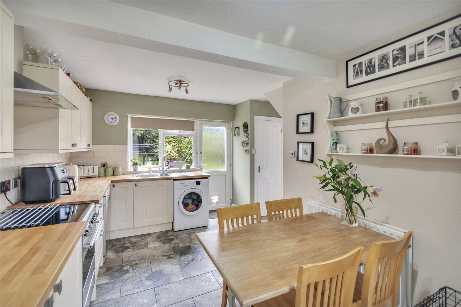 Shorncliffe Drive, Copthorne, Shrewsbury, SY3 - DB Roberts