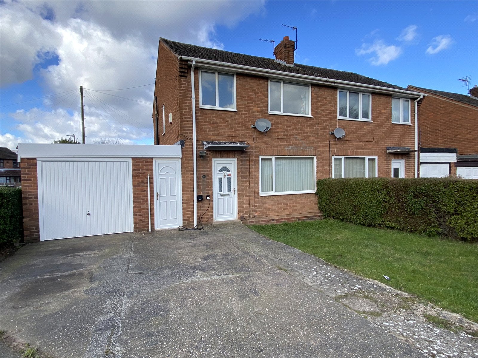 Teagues Crescent, Trench, Telford, TF2 - DB Roberts
