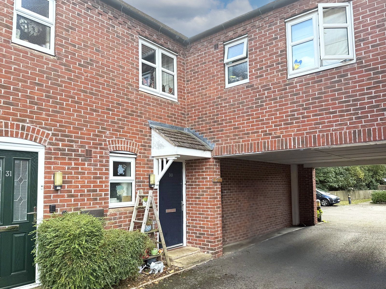 Wilfred Owen Close, Cherry Orchard, Shrewsbury, SY2 - DB Roberts