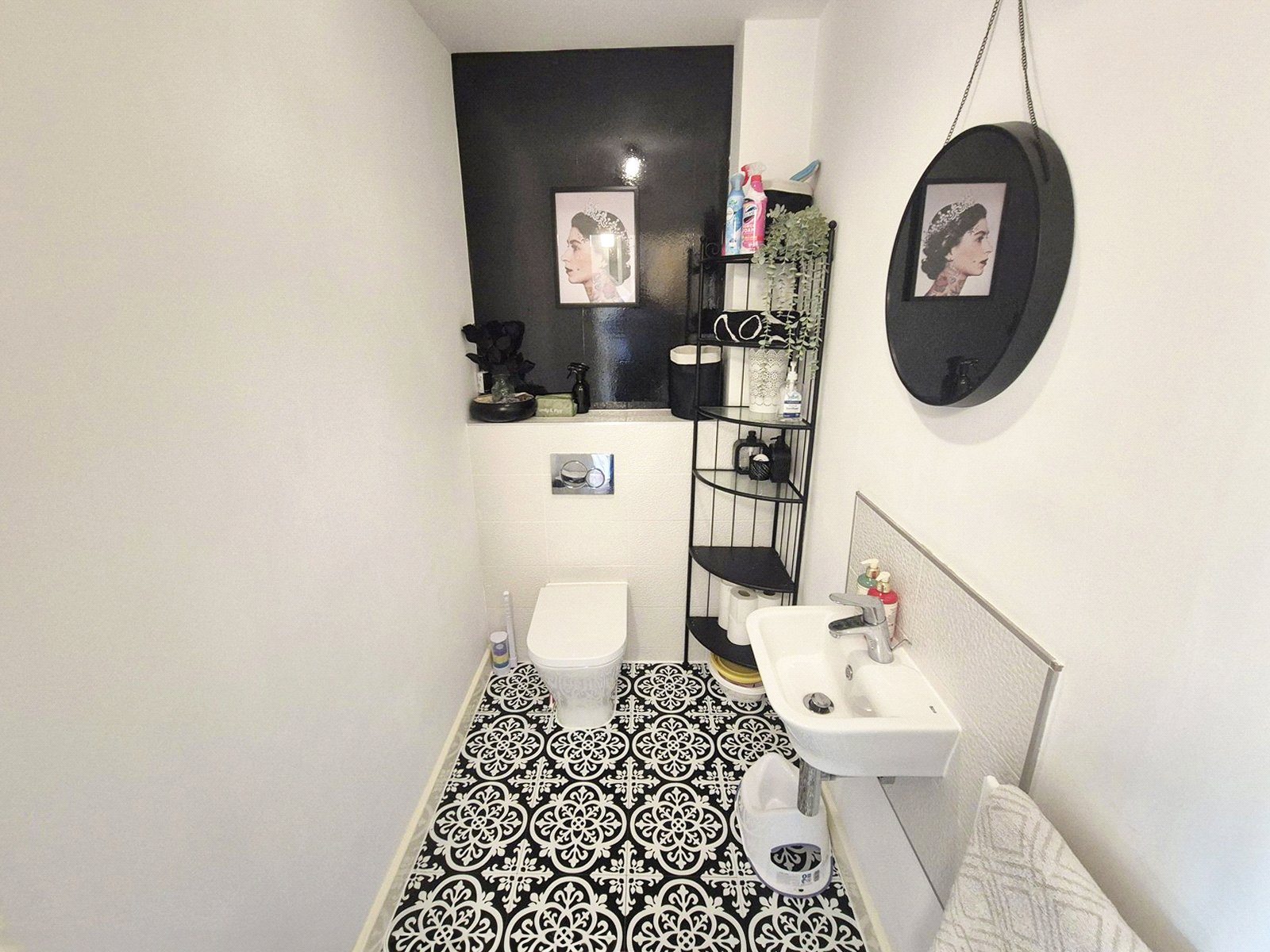 Furlong Green, Lightmoor, Telford, TF4 - DB Roberts