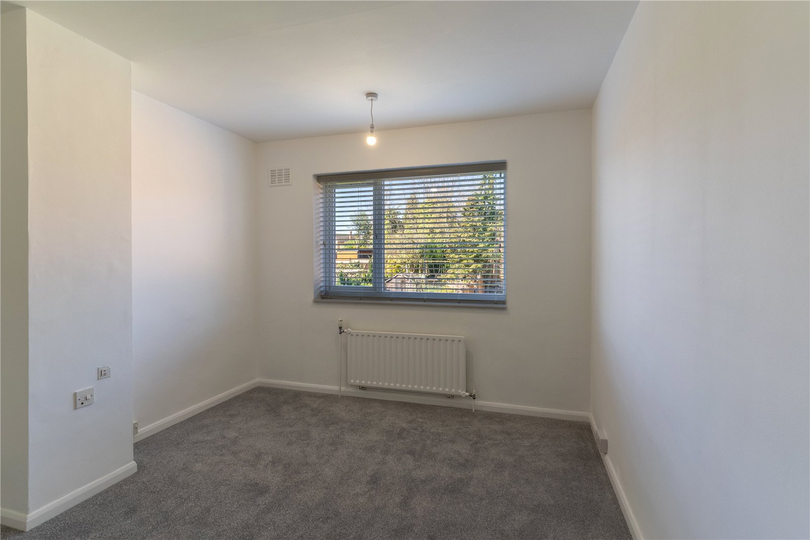 Aldersley Road, Aldersley, Wolverhampton, WV6 - DB Roberts