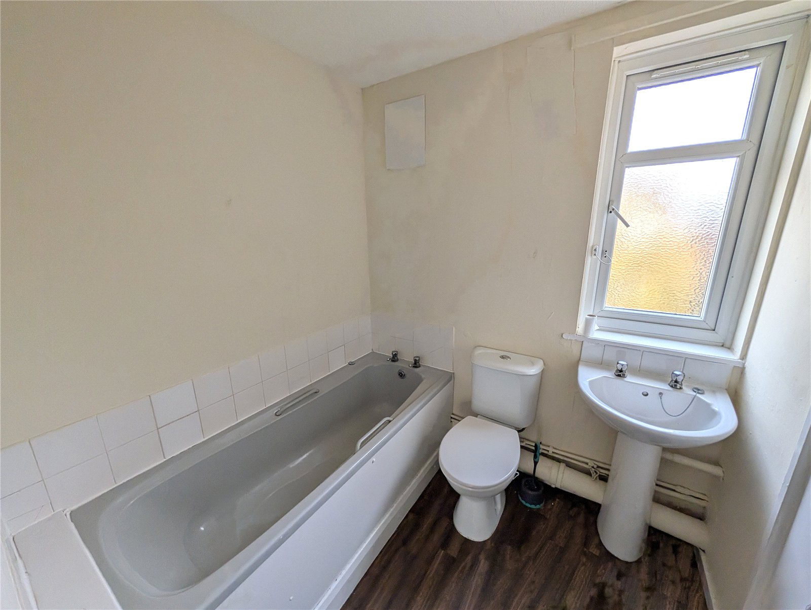 Dalford Court, Hollinswood, Telford, TF3 - DB Roberts