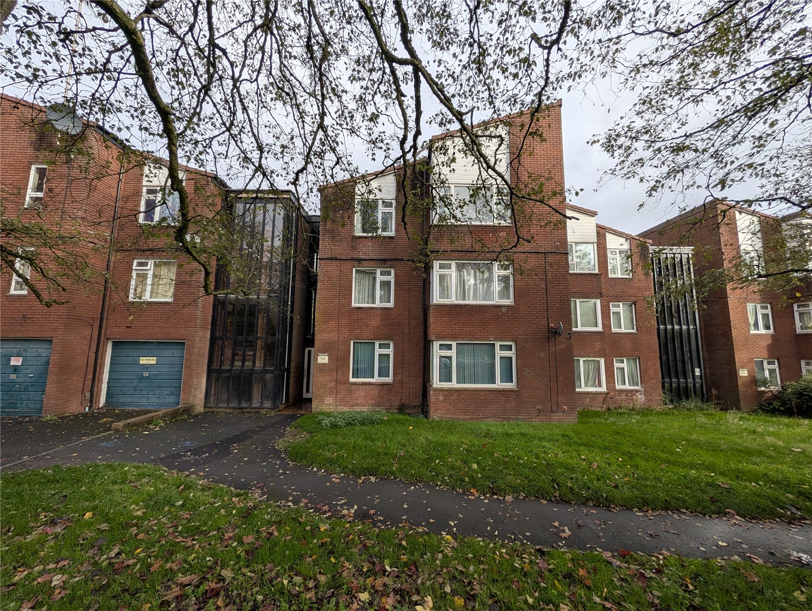 Dalford Court, Hollinswood, Telford, TF3 - DB Roberts