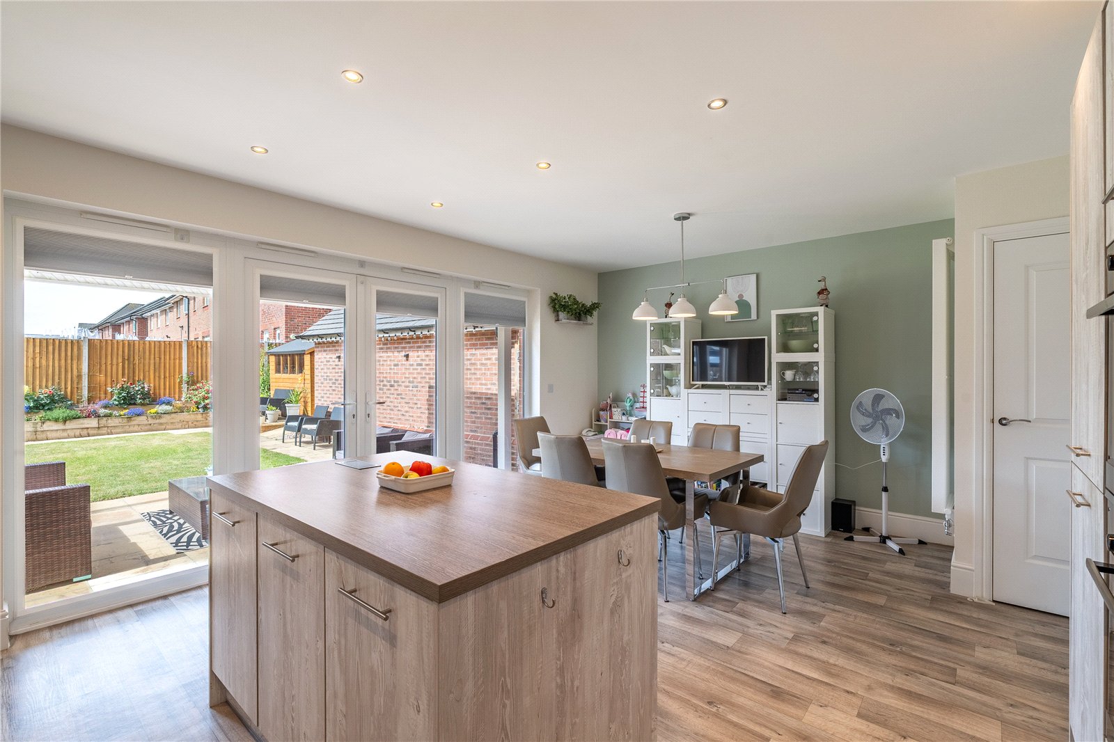 George Wynn Way, Priorslee, Telford, TF2 - DB Roberts