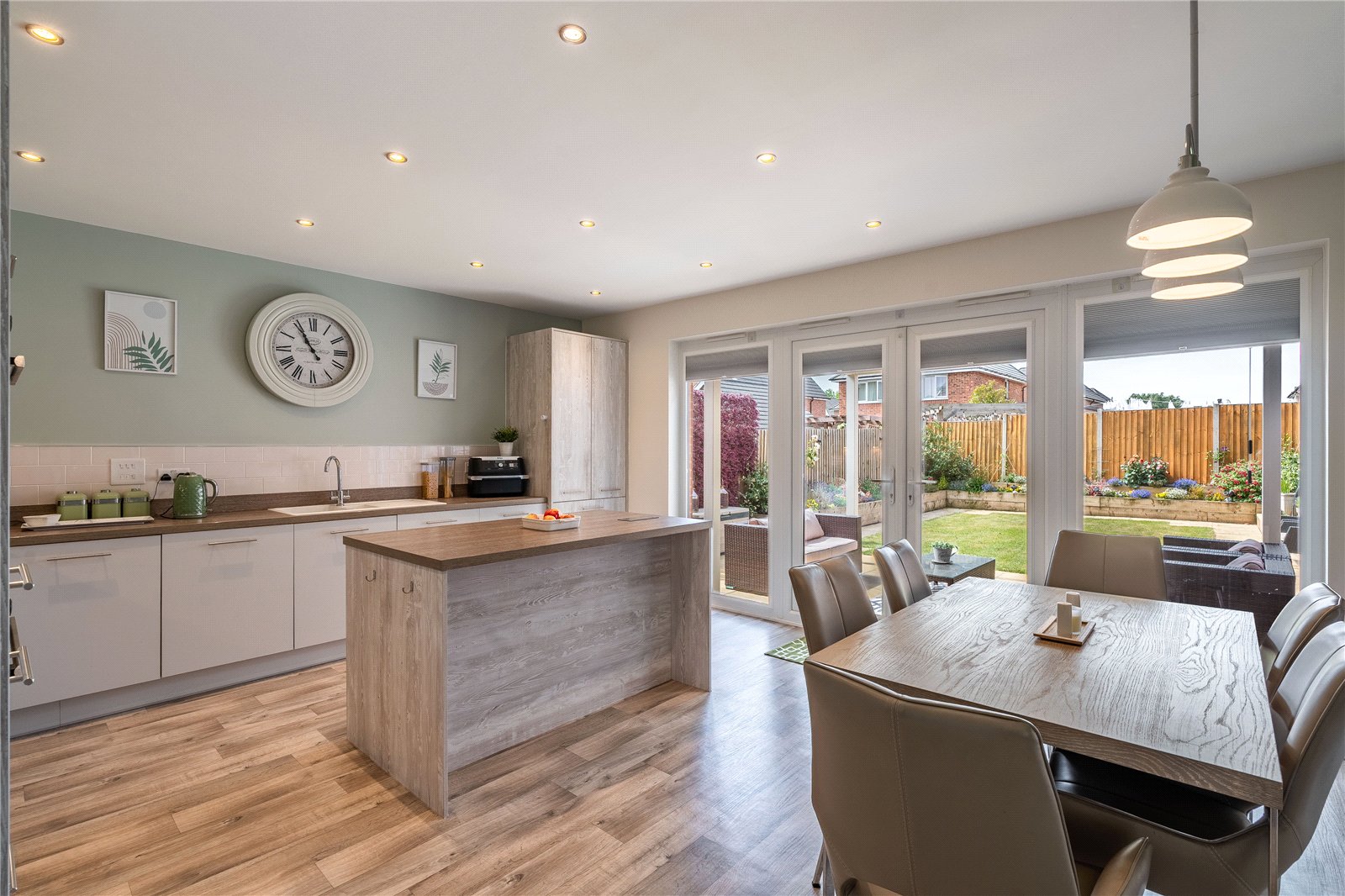 George Wynn Way, Priorslee, Telford, TF2 - DB Roberts