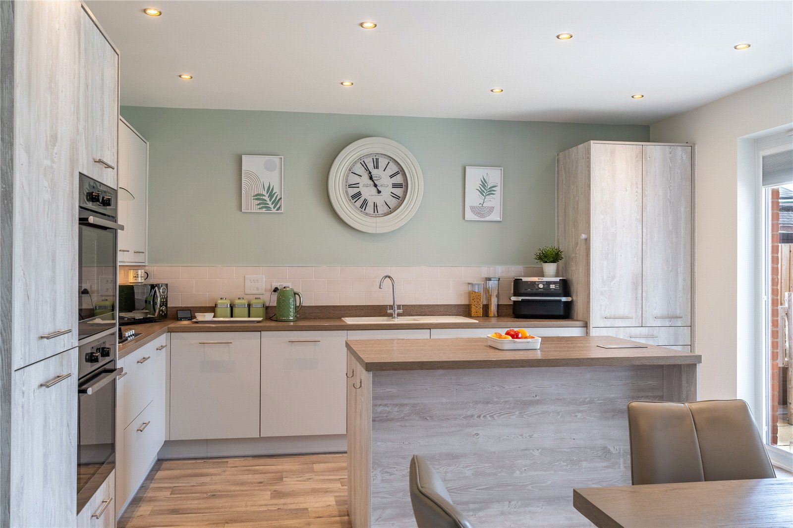 George Wynn Way, Priorslee, Telford, TF2 - DB Roberts