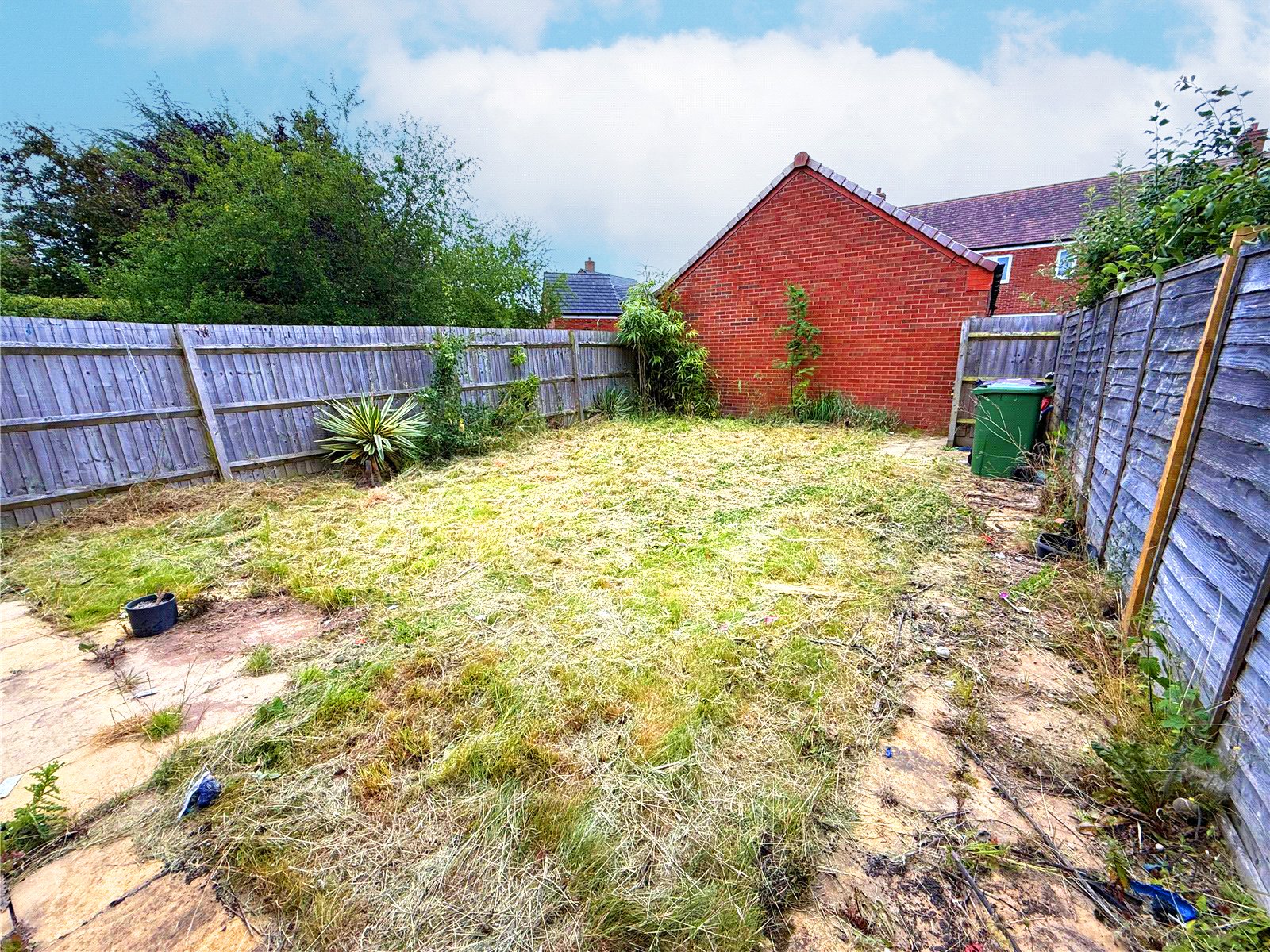Whinberry Drive, Bowbrook, Shrewsbury, SY5 - DB Roberts
