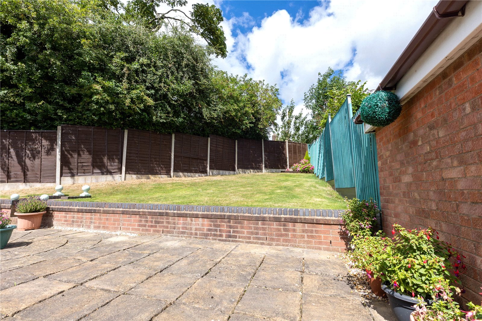 Weavers Rise, Ketley Bank, Telford, TF2 - DB Roberts