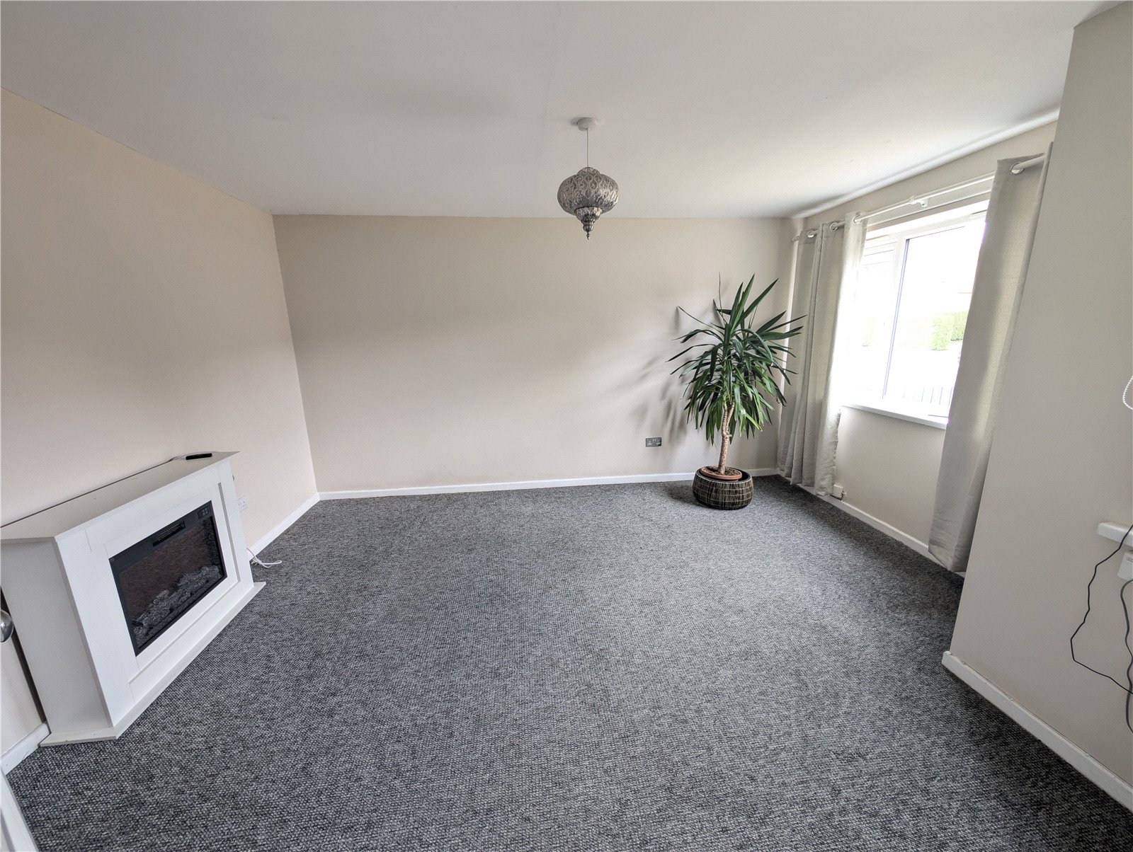 Parish Close, Dawley, Telford, TF4 - DB Roberts