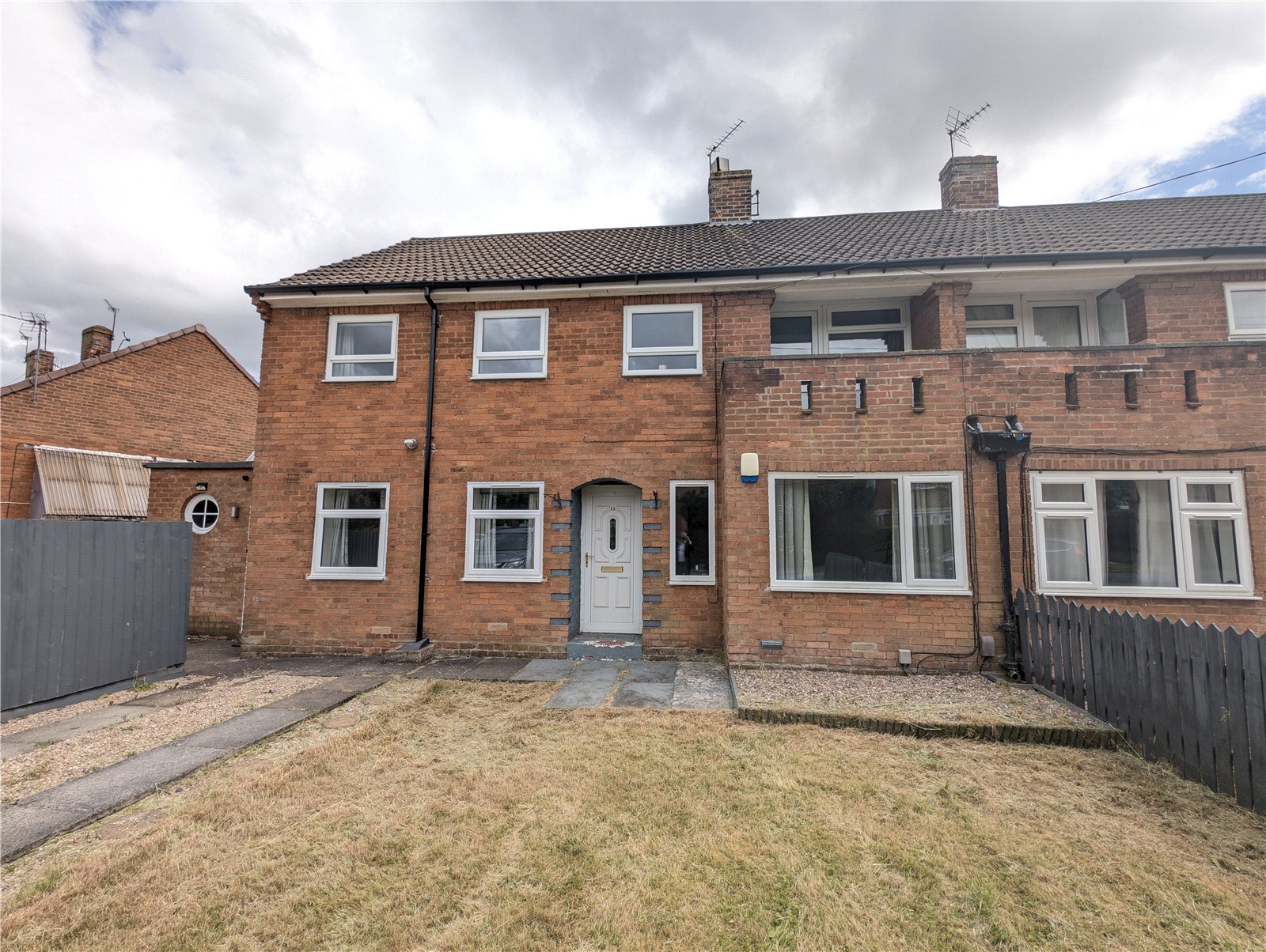 Parish Close, Dawley, Telford, TF4 - DB Roberts
