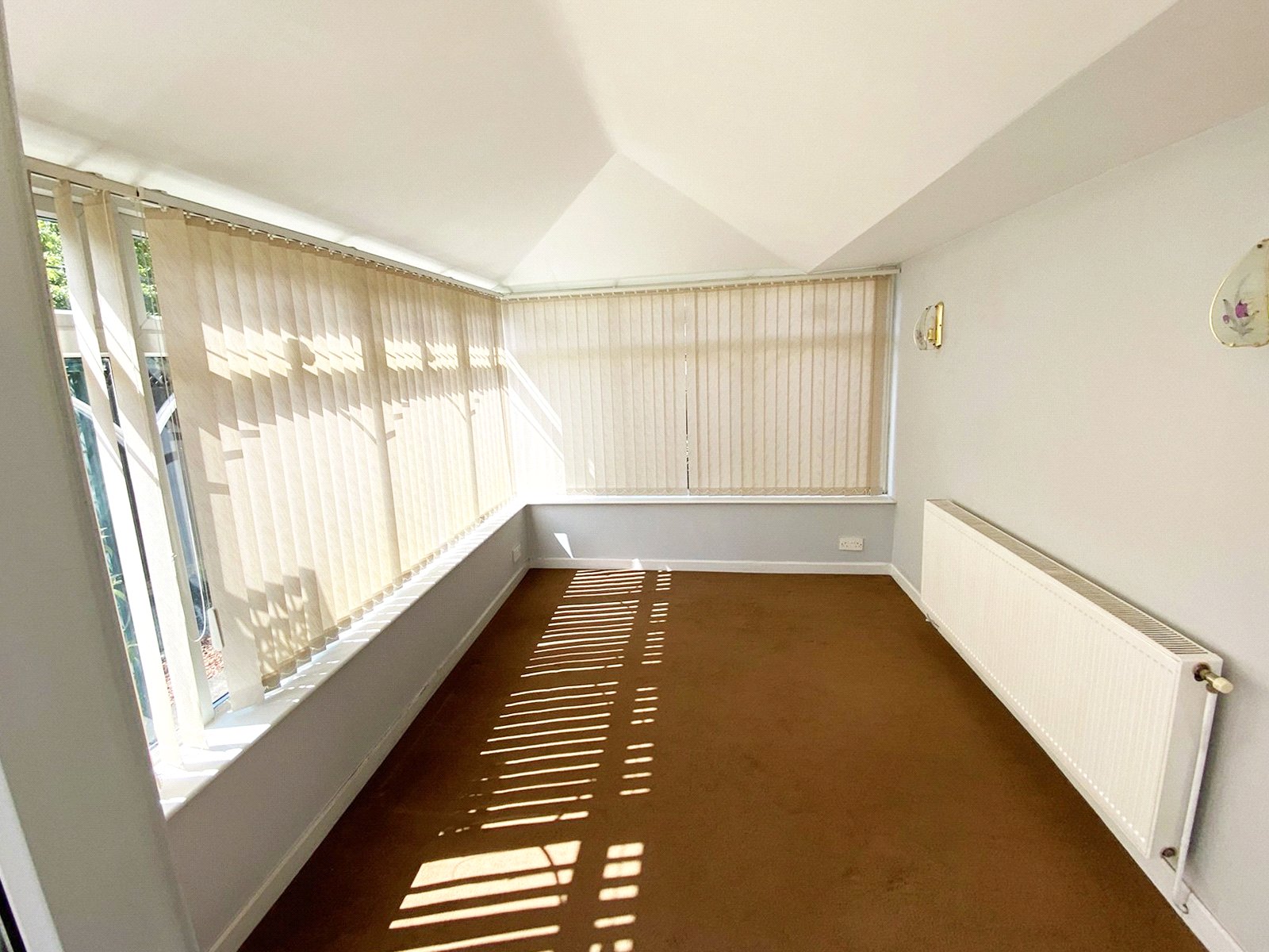 Smith Crescent, Wrockwardine Wood, Telford, TF2 - DB Roberts