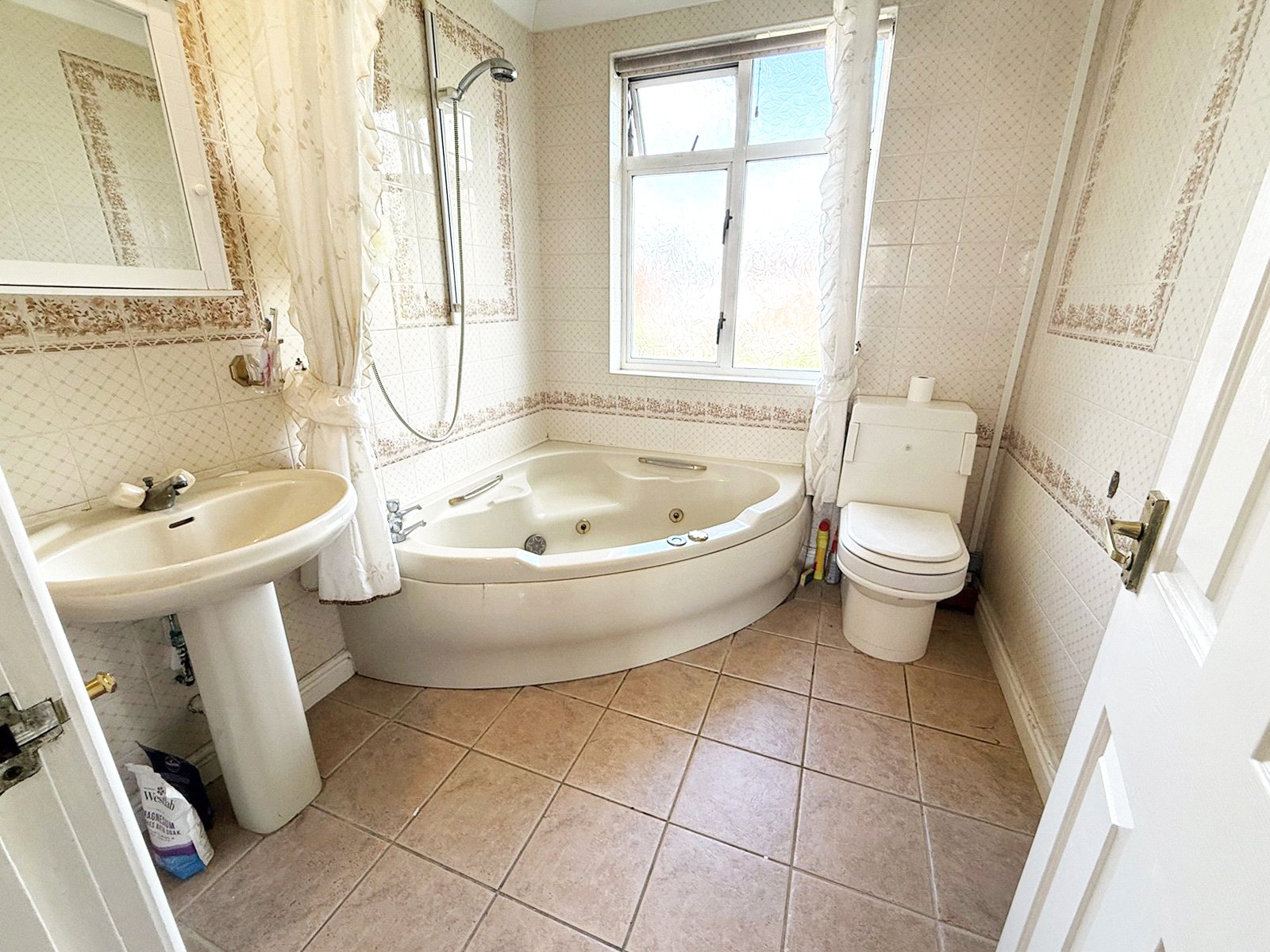 Roseway, Harlescott, Shrewsbury, SY1 - DB Roberts