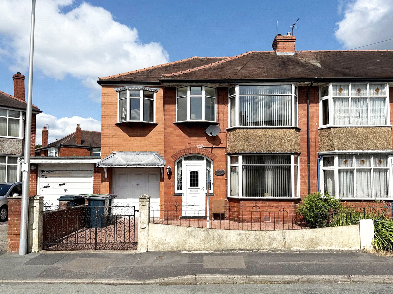 Roseway, Harlescott, Shrewsbury, SY1 - DB Roberts